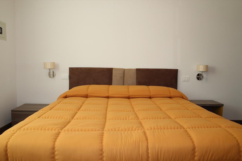 Suite Rosso & Nero Lecce Buitenkant foto